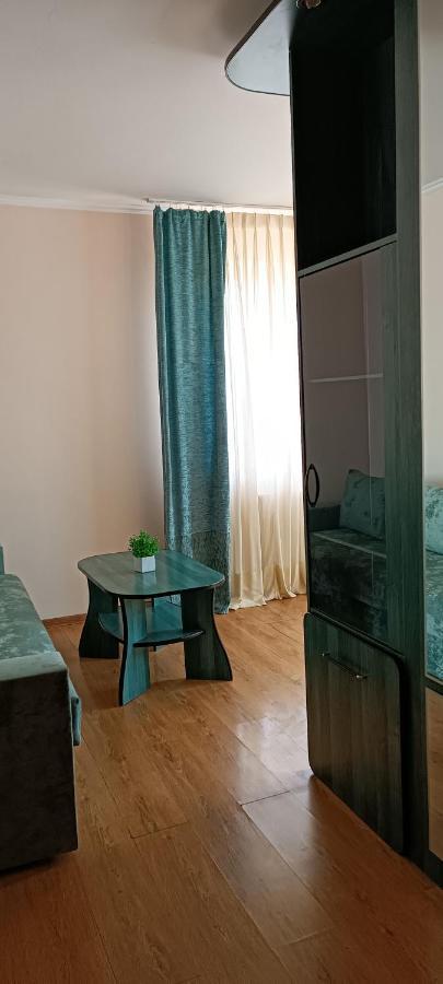 Vip Apartments In The Centre Mukacheve Luaran gambar